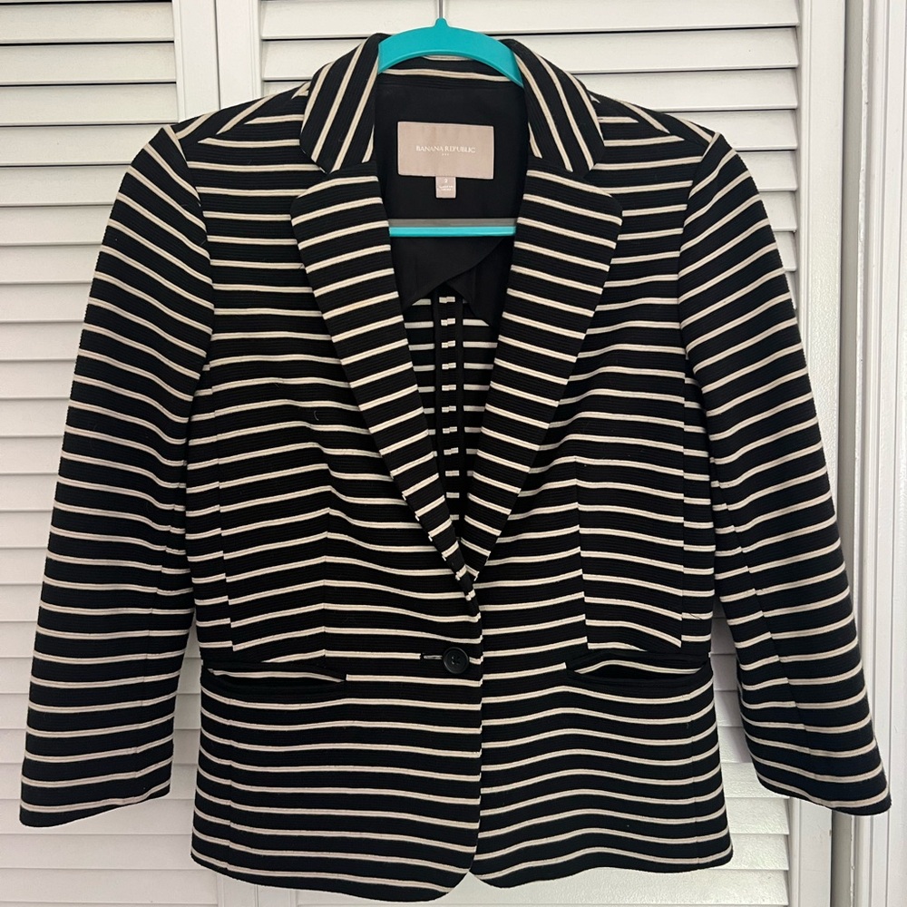 Banana Republic Black and Cream Striped Blazer